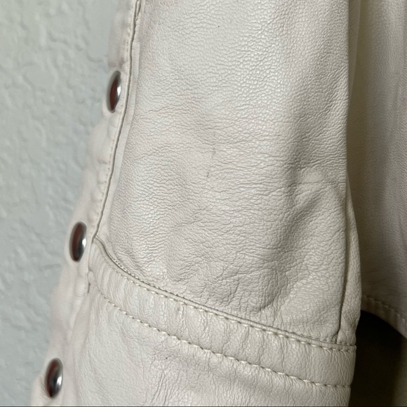SARA BATTAGLIA Beige Faux Leather Oversized Boxy Snap Button Up Shirt Jacket L - Picture 11 of 13